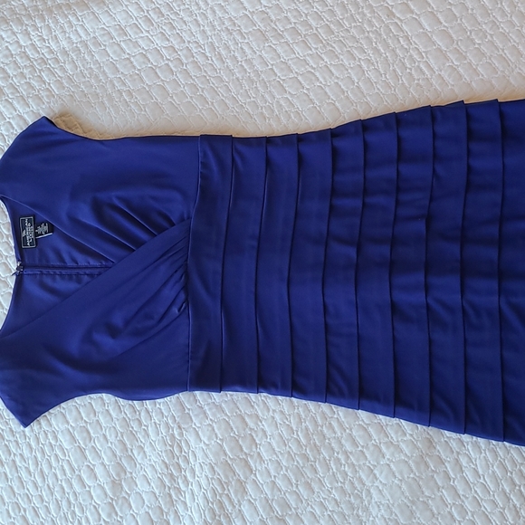 Blue pleated dress 👗 - Picture 6 of 6